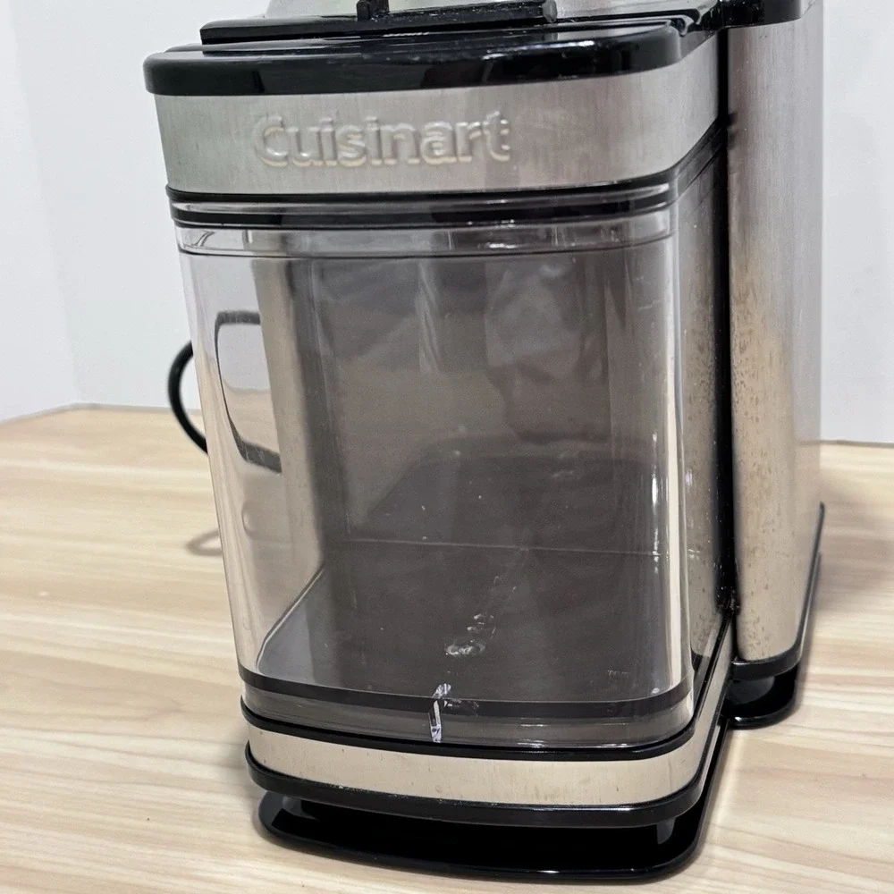 Cuisinart Supreme Grind Automatic Burr Mill Model DBM-8 Used 1 Time 18 Settings
